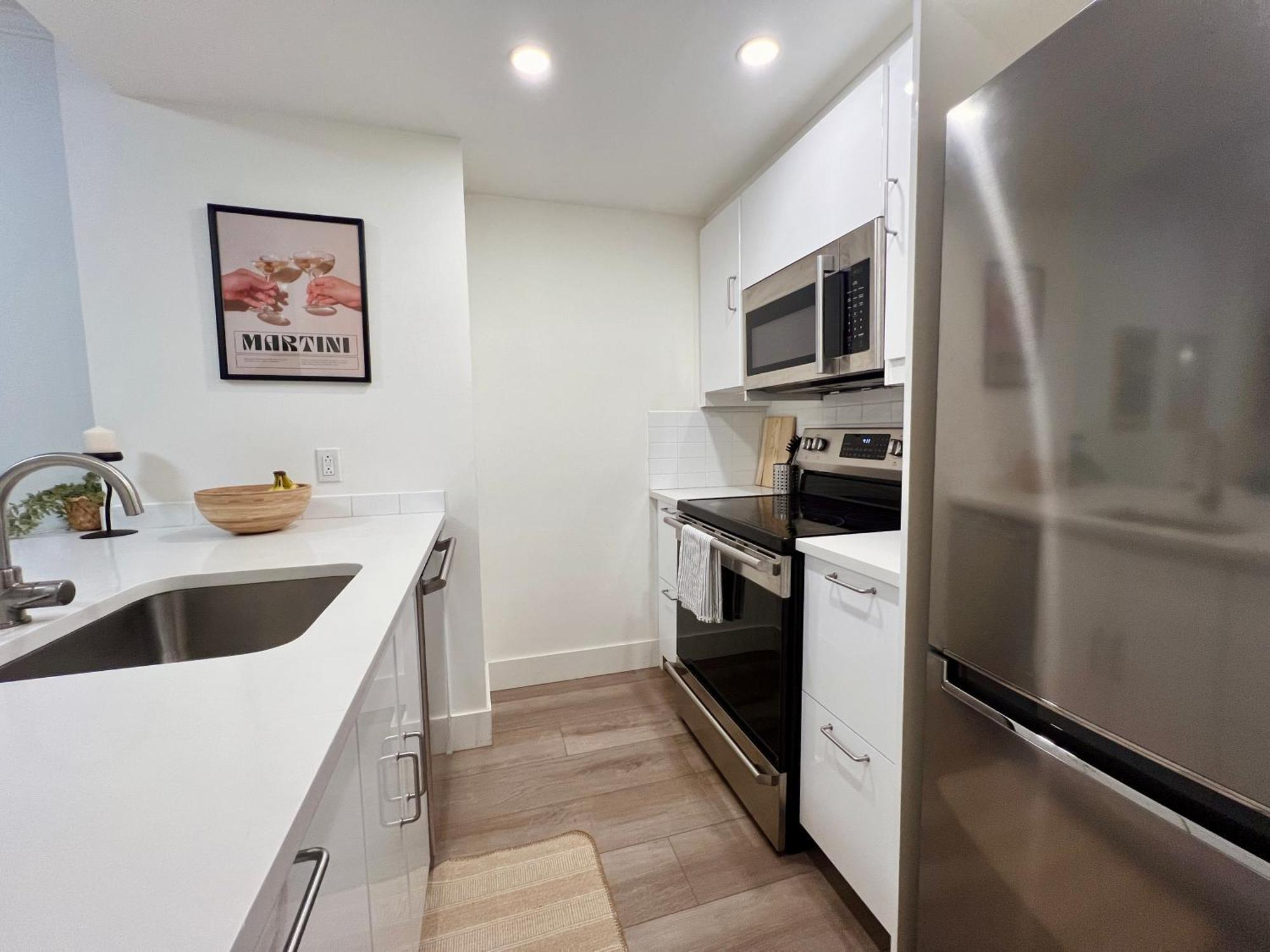 Stunning Skyline Views In A Cozy And Stylish Abode Apartment Vancouver Exterior photo