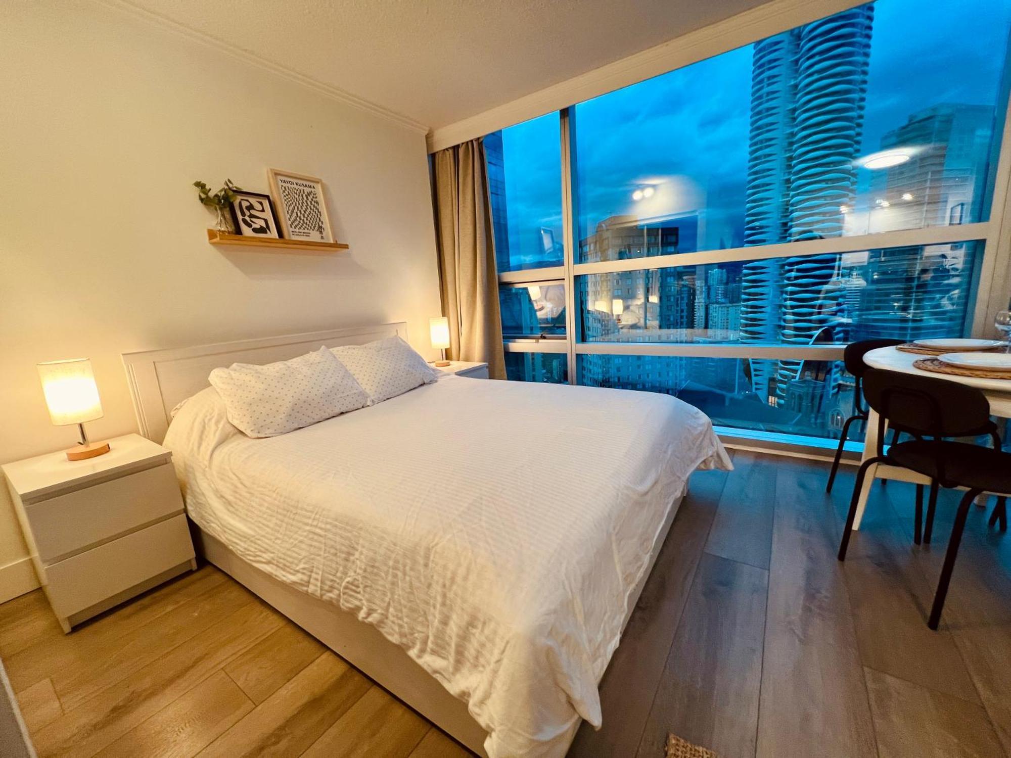 Stunning Skyline Views In A Cozy And Stylish Abode Apartment Vancouver Exterior photo